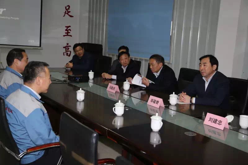 天橋區政府領導蒞臨銳捷視察指導工作！?。?></div>

                        <div   id=